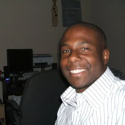 Michael, owner of Moortekweb, at his desk